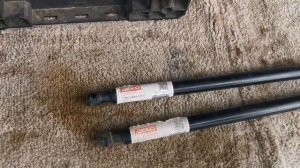Не держат газовые упоры крышки багажника лексус RX 300. Какие купить. Как заменить