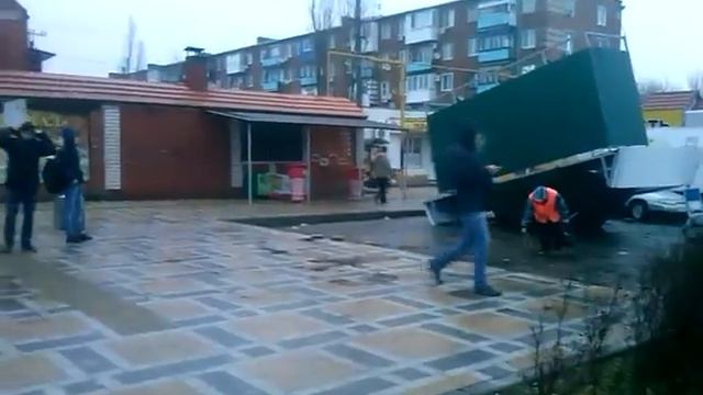 Ейск 09.12.2016 Была остановка и нет ее! смотреть онлайн