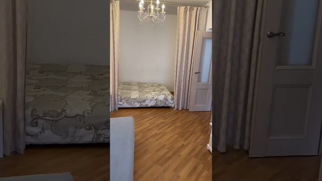 Посуточная аренда 1-квартиры (42 кв.м.) в центре Уфы от "УфаГости" смотреть онлайн