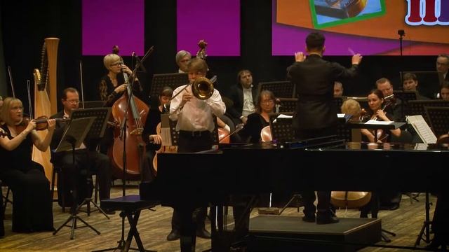 Концерт для тромбона с оркестром Р.Паке исполняет Антон Синявский смотреть онлайн