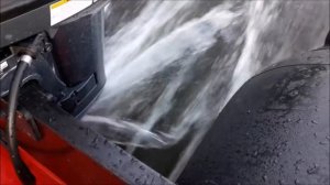 Кавитационная плита ниже дна лодки Таймень 3600