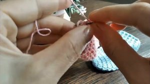 Вязанные НОСОЧКИ для малышей. МК для начинающих / Knitted SOCKS for kids. MK for beginners