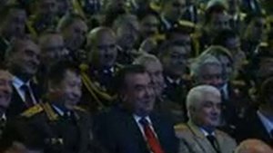 ДА СРОЧНО БИНЕН ЧИ МЕША ТАШРИФ ХАЛИЛОВ ХАМАРА АЗ ХАНДА МЕГАЛТОНАД 😱😱