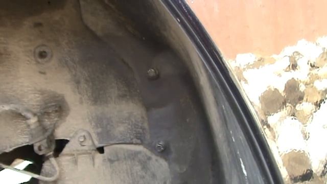 Лада Гранта. Шумоизоляция колёсных арок.
