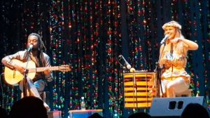 Carolina Dieckmann  - Karolkê  - Teatro das Artes SP  - Part 9 HD