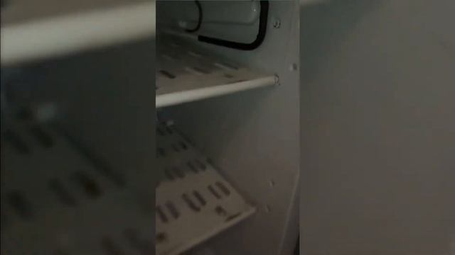 Ремонт холодильника Indesit с утечкой фреона,установка плачущего навесного испарителя.
