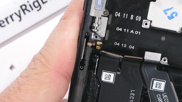 OnePlus 6 Teardown! - How Water Proof is it really?