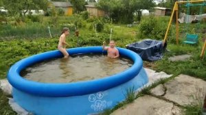 Лето.Жара.Дача.Бассейн.Пруд.Купаемся