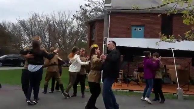 Помнит Вена, помнят Альпы и Дунай смотреть онлайн