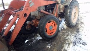 Т-40АМ ПОГРУЗКА НАВОЗА КУНОМ / Т-40АМ 4×4 ЗАСТРЯЛ, БУКСУЕТ.