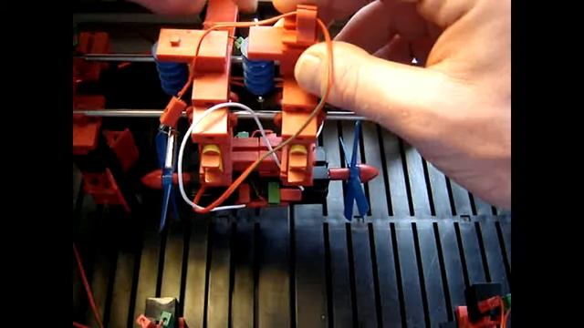 BeagleBoard Classic & fischertechnik using Python #41 - Contact, weight, code, construction смотреть онлайн