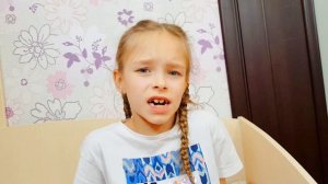 Папа не хочет играть С Элей как робот