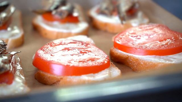 Закуска! Бутерброды со шпротами. Рецепт бутербродов со шпротами!