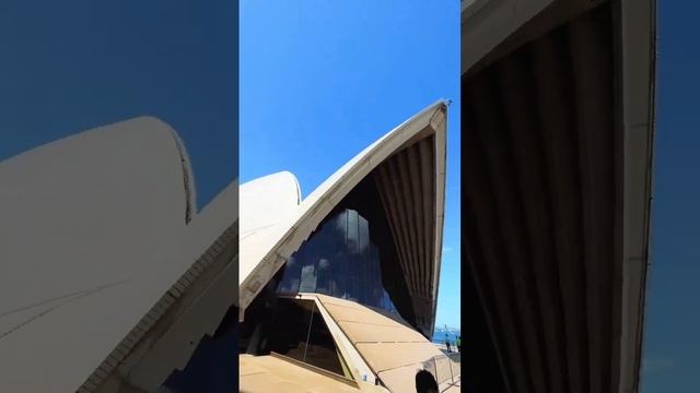 Sydney Opera House walking tour around the sails of this iconic Australian landmark.