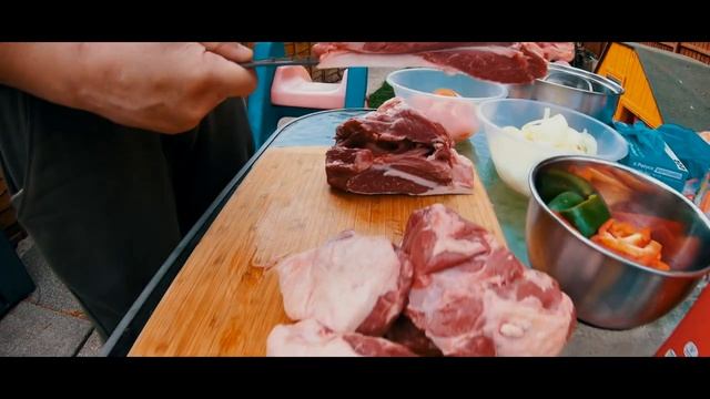 думляма в казане на костре бомбические bbq крылья смотреть онлайн