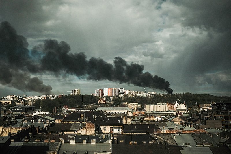 Мощные взрывы на Украине попали на видео / События на ТВЦ
