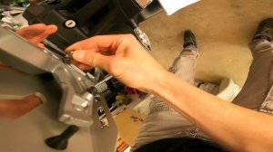 INSTALLATION // TOP CASE GIVI TREKKER 52 LITRES // S 1000 XR