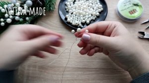 Декор для рождественских венков. Веточки из бусин.