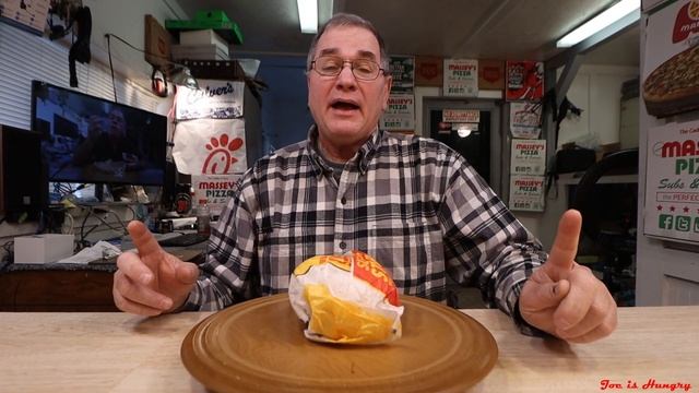 Hardee’s New Bacon Beast Burger Review | Carl’s Jr. | Bacon Beast Lineup | Joe is Hungry ???? смотреть онлайн