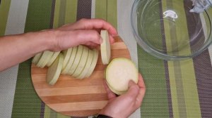 Как заморозить КАБАЧКИ на зиму: 4 варианта заморозки + рецепты с замороженными кабачками