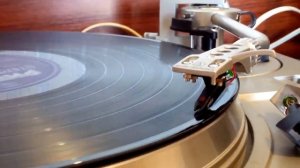 виниловый проигрыватель Арктур 006 усилитель Onkyo A-4000