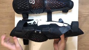 Наколенники Leatt Dual Axis vs Fox Titan Pro D3O. Обзор. Что прочней - штанина или наколенник?