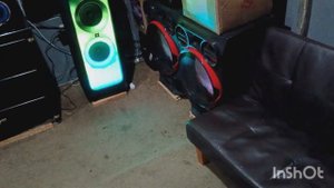 LG CK99 VS JBL PartyBox 1000