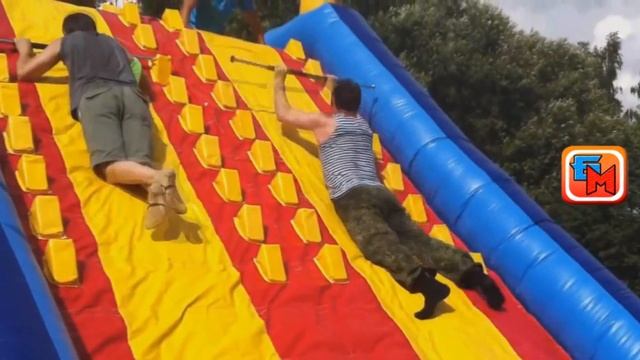 Надувной батут "Большие гонки" от БатутМастер смотреть онлайн