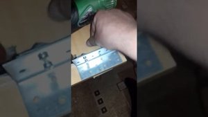 Простая Приспособа для спусков ножа.