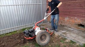 Пашем первый раз на мотоблоке фаворит