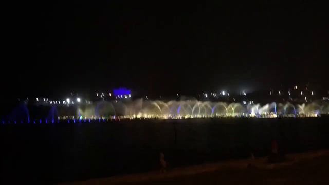 Фонтан на Грозненском море!!! смотреть онлайн