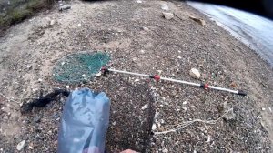 Как зарядить кормушку для поплавочной ловли на течении и обустроить место ловли