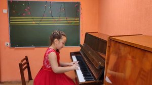 Закирова Арина 8 лет Владимир Коровицын "Хорошее настроение"