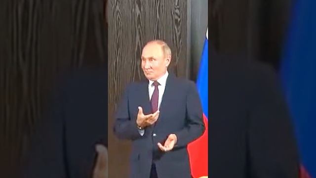 Putin reacts to other culture #worldaffairs #politics #putin #vladimirputin #russia #funny #shorts