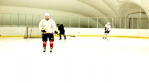 КАК ПРАВИЛЬНО НАДЕВАТЬ ХОККЕЙНЫЕ ЩИТКИ • ОТВЕТ ПОДПИСЧИКУ • BAUER VAPOR 1X LITE