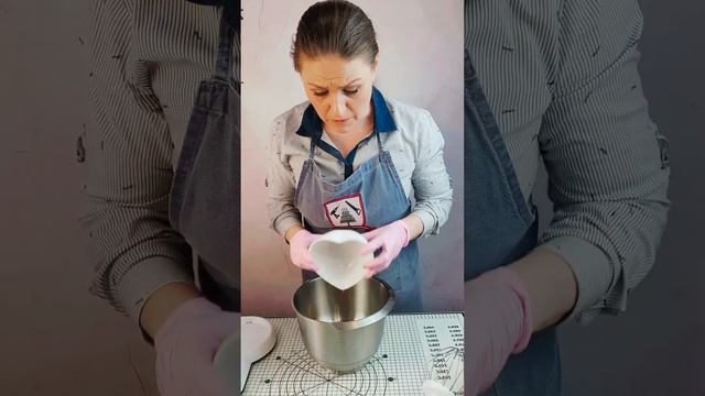 Миндальный дакуаз.