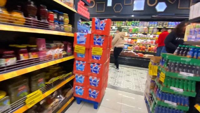 Турецкий магазин в Германии. Поздние переселенцы 2023 смотреть онлайн