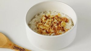 Простой салат из рыбных консервов
