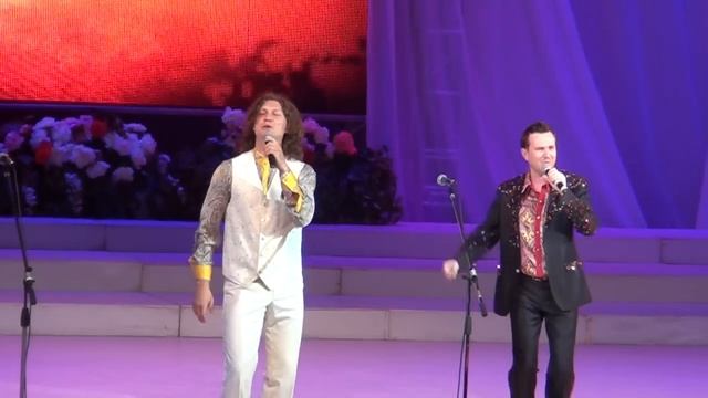 Группа САДко - Вот кто-то с горочки спущается смотреть онлайн