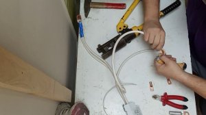 Пресс гидравлический ручной, для обжимки наконечников электрокабелей. набор матриц