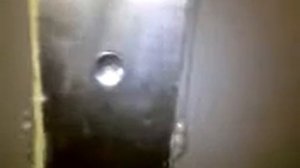 LQ, Rus - пошел гулять и чуть в лифте не застрял