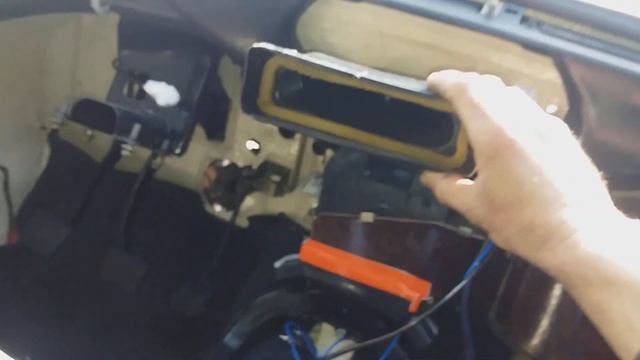 ГАЗ 2410 31029 Волга, установка торпеды от ГАЗ 3110. Часть 7я Воздуховоды печки, расположение. смотреть онлайн