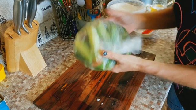 Маринованные огурцы в пакете