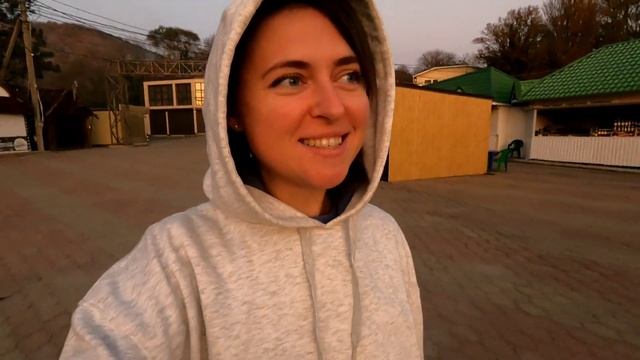 Бухта Инал в ноябре 2022, рядом с Архипо-осиповкой и Геленджиком, в Краснодарском крае, чёрное море смотреть онлайн