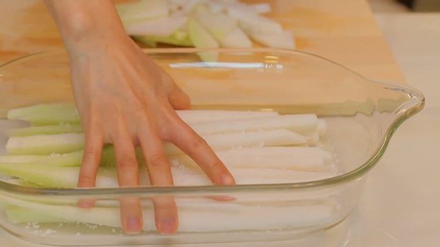 Настоящая корейская кухня: Маринованный редис Дайкон 단무지