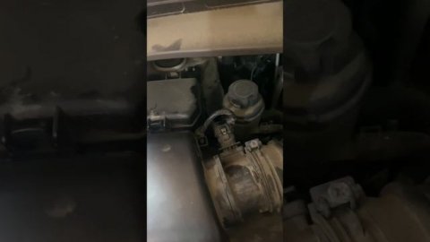 Замена лампы ближнего света Hyundai Grand Starex 2019