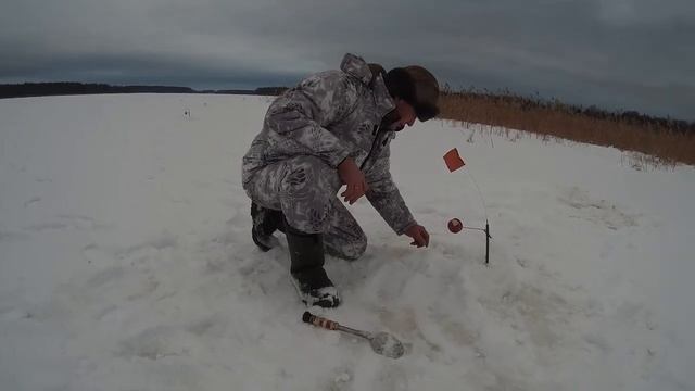 ЗИМНЯЯ РЫБАЛКА      КТО СКАЗАЛ  , ЧТО ЩУКА  В  ГЛУХОЗИМ  НЕ КЛЮЁТ