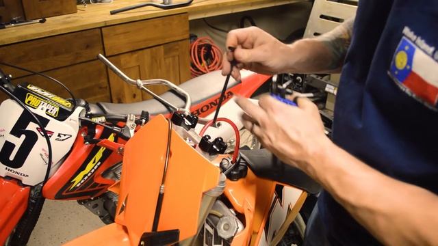 Dirt Bike Project -- 2004 KTM 85sx Part 10 - Tusk Chub Bars смотреть онлайн