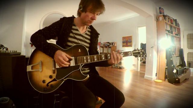 2007 Gibson ES-175 sunburst / Flames смотреть онлайн