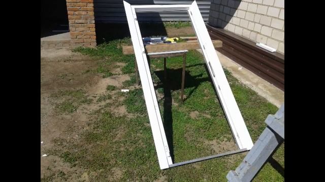 Пластиковая дверь в кирпичную баню смотреть онлайн